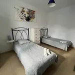 Nyaraló Aritae *